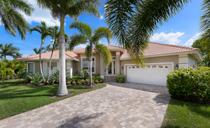 Mistletoe Court of Marco Island